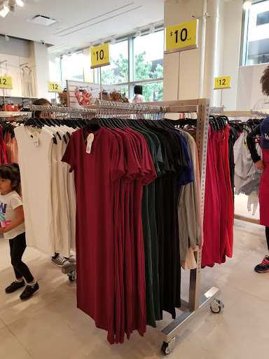 Shopping Mall «The Shops at Park Lane», reviews and photos, 8080 Park Ln #770, Dallas, TX 75231, USA