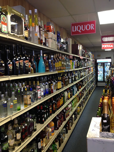 Liquor Store «Parkside 202 Wine & Liquors», reviews and photos, 3565 Crompond Rd, Cortlandt, NY 10567, USA