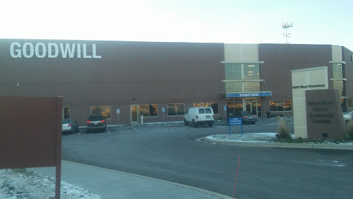 Thrift Store «Goodwill Brooklyn Park Outlet», reviews and photos