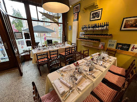 Cigalon, Restaurant