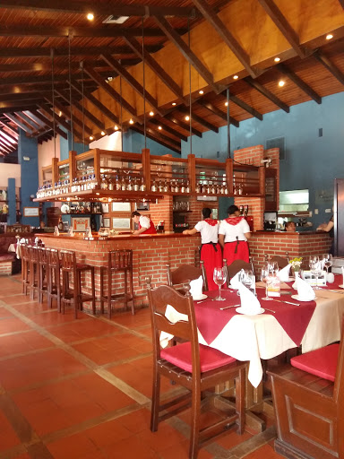 Quinta gama restaurants Santa Cruz
