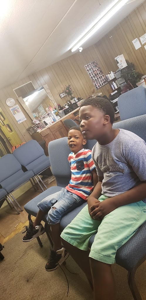 C & K Barber & Beauty Salon 29536
