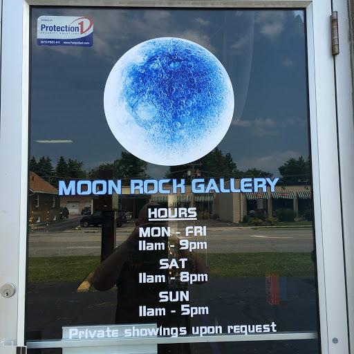 Gift Shop «Moon Rock Gallery & Smoke Shop», reviews and photos, 431 Ogden Ave, Downers Grove, IL 60515, USA
