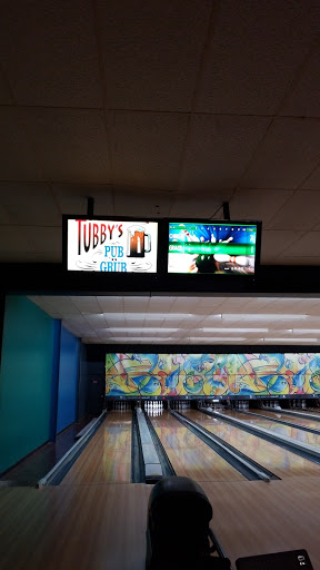 Bowling Alley «Plaza Lanes Bowling Center», reviews and photos, 506 Droste Rd, St Charles, MO 63301, USA