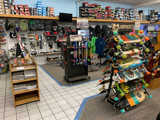 Sporting Goods Store «Southport Rigging Inc», reviews and photos, 2926 75th St, Kenosha, WI 53143, USA