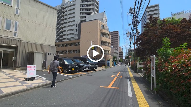 2 Chome-29 Tōhoku Parking