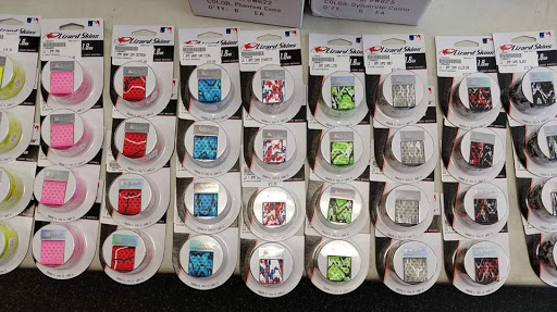 Sporting Goods Store «Play It Again Sports - Schaumburg , IL», reviews and photos, 1127 S Roselle Rd, Schaumburg, IL 60193, USA