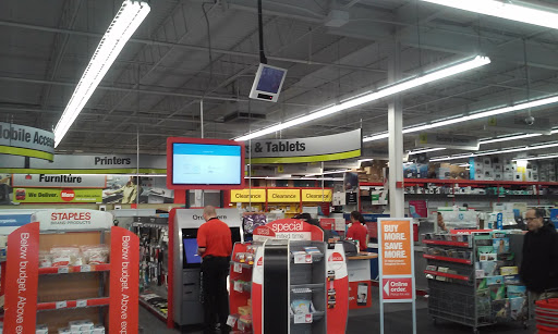 Office Supply Store «Staples», reviews and photos, 380 Sunrise Hwy, Patchogue, NY 11772, USA