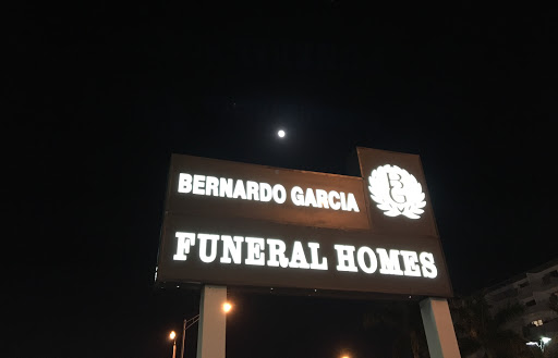 Funeral Home «Bernardo Garcia Funeral Home», reviews and photos, 865 W 49th St, Hialeah, FL 33012, USA
