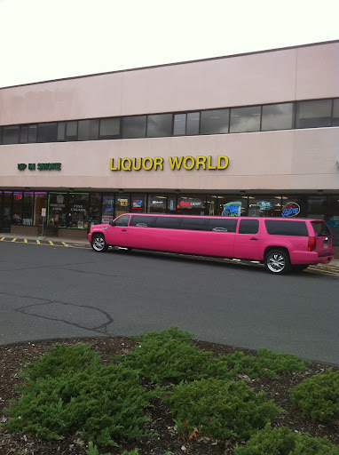 Liquor Store «Liquor World», reviews and photos, 136 Berlin Rd, Cromwell, CT 06416, USA