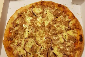 Kensas Pizza image