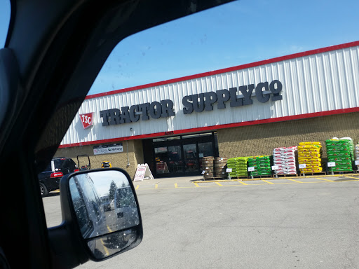 Home Improvement Store «Tractor Supply Co.», reviews and photos, 6015 S Transit Rd, Lockport, NY 14094, USA