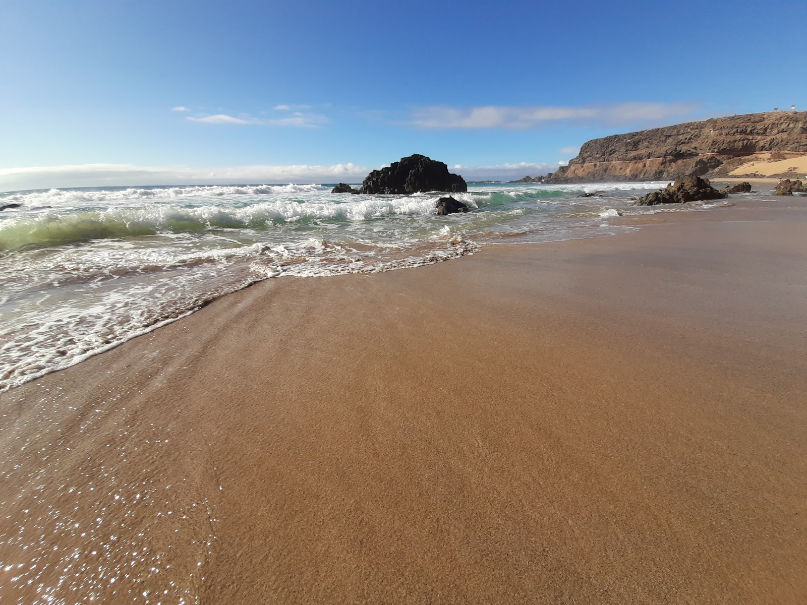 Foto av Playa de Esquinzo beläget i naturområde