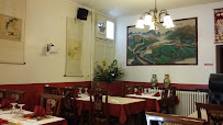 Atmosphère du Restaurant chinois Restaurant Le Dun-Huang à Valserhône - n°4