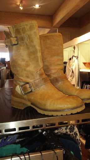 Second Hand Store «Goodwill Deja Blue Boutique», reviews and photos, 303 University Blvd, Denver, CO 80206, USA