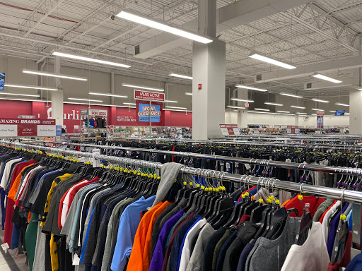 Clothing Store «Burlington Coat Factory», reviews and photos, 989 US-1, North Brunswick Township, NJ 08902, USA