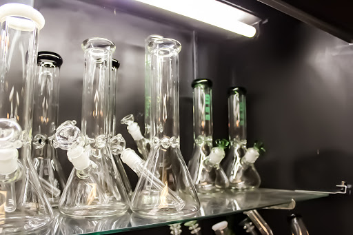 Tobacco Shop «Ace Tobacco Shop», reviews and photos, 2501 Lake Ave, Altadena, CA 91001, USA