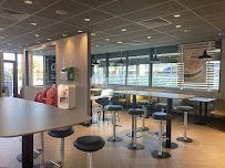 Atmosphère du Restaurant de hamburgers McDonald's à Bessières - n°3