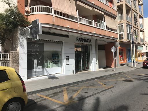 Información y opiniones sobre María Carmen Cayuelas Sanchís de Torrevieja