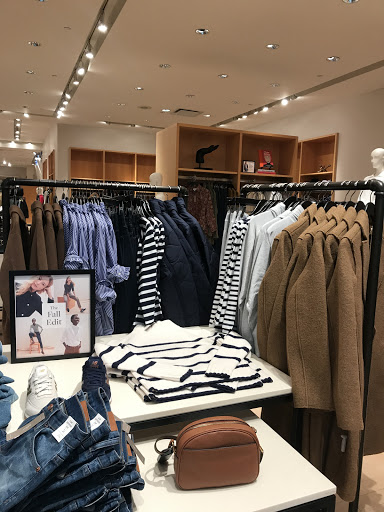 Clothing Store «J.Crew», reviews and photos, 4400 Sharon Rd #196, Charlotte, NC 28211, USA