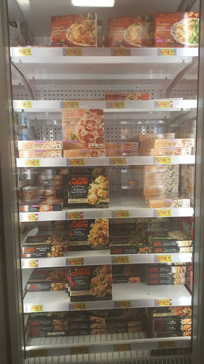 Grocery Store «H-E-B Grocery», reviews and photos, 3590 College St, Beaumont, TX 77701, USA