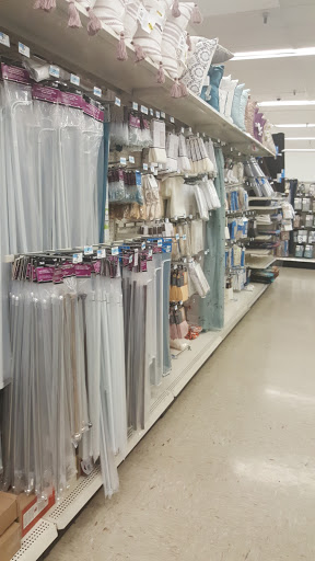 Discount Store «Kmart», reviews and photos, 3443 W Addison St, Chicago, IL 60618, USA