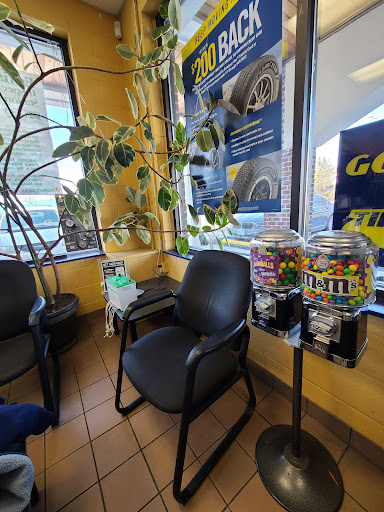 Auto Repair Shop «Hogan & Sons Tire and Auto», reviews and photos, 46970 Community Plaza, Sterling, VA 20164, USA