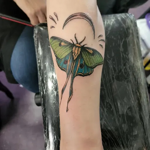 Explore gap filler tattoo ideas, creative tattoo ideas in Middletown, available at Orange County Tattoo & Body Piercing Studio