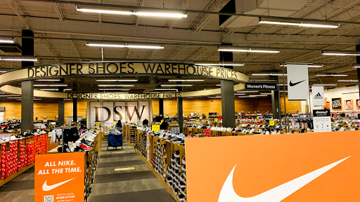 Shoe Store «DSW Designer Shoe Warehouse», reviews and photos, 113 Mill Plain Rd, Danbury, CT 06811, USA