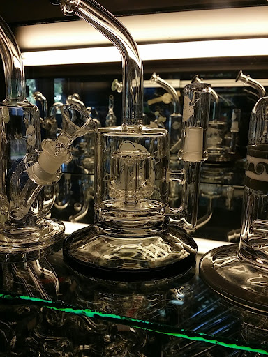 Tobacco Shop «THE GREENMILE VAPE & SMOKE SHOP», reviews and photos, 2014 W Bullard Ave, Fresno, CA 93711, USA