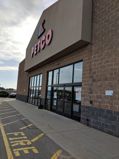 Pet Supply Store «Petco Animal Supplies», reviews and photos, 65 Taunton Depot Dr A, Taunton, MA 02780, USA
