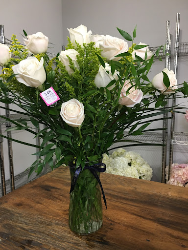 Florist «East Hampton Florist», reviews and photos, 69 N Main St, East Hampton, NY 11937, USA