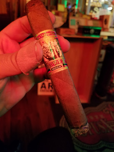 Tobacco Shop «Trading Post Tobacco & Cigars», reviews and photos, 5510 W Devon Ave, Chicago, IL 60646, USA