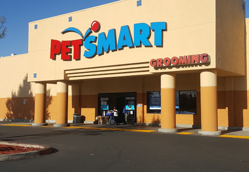 PetSmart, 2100 McHenry Ave, Modesto, CA 95350, USA, 