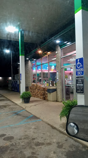 Convenience Store «Johnny Junxions», reviews and photos, 385 Hillcrest Way, Bedford, IN 47421, USA
