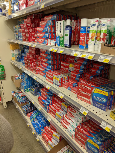 Grocery Store «P & R Discount Grocery», reviews and photos, 600 Scranton Carbondale Hwy, Eynon, PA 18403, USA