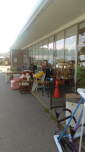 Thrift Store «St. Vincent de Paul Thrift Store and Donation Center», reviews and photos, 813 Main St, Milford, OH 45150, USA