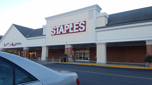 Staples, 65 Dodge St c, Beverly, MA 01915, USA, 