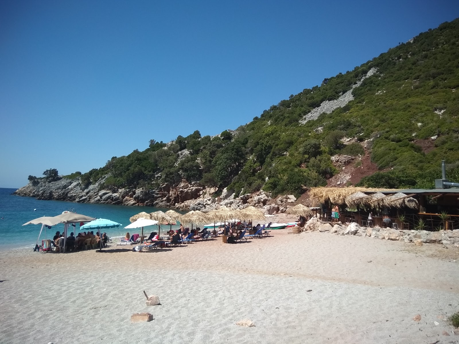Thapsa Plajı'in fotoğrafı imkanlar alanı