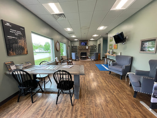 Tire Shop «Dakota Tire, Brakes & More», reviews and photos, 1111 Armour St NW, West Fargo, ND 58078, USA