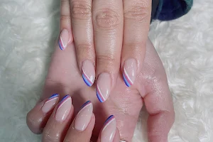 Luxurious Nails & Spa image