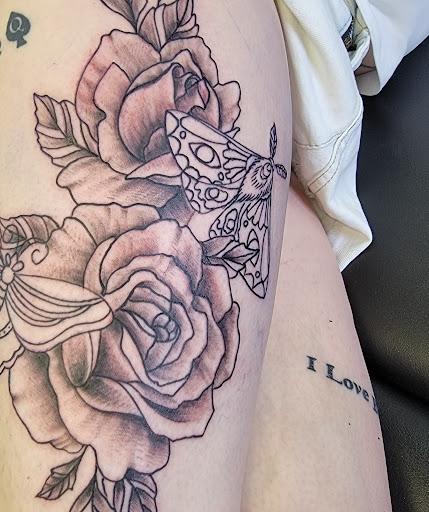 Tattoo Shop «Sacramento Tattoo and Piercing», reviews and photos, 2722 X St, Sacramento, CA 95818, USA