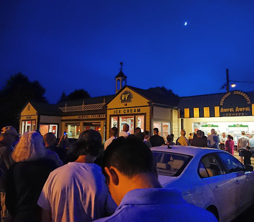 American Restaurant «Newport Creamery», reviews and photos, 208 W Main Rd, Middletown, RI 02842, USA