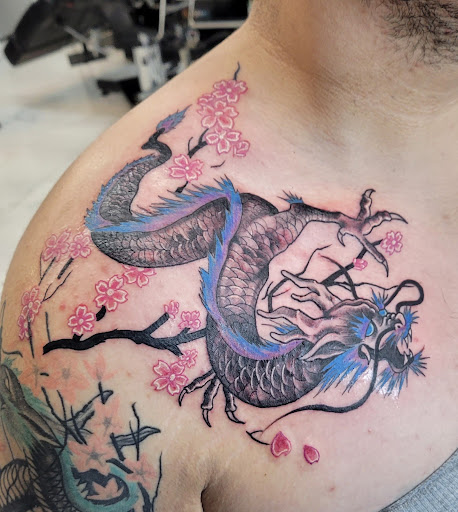 Tattoo Shop «Lucky You Tattoos», reviews and photos, 181 W Alameda St A, Manteca, CA 95336, USA