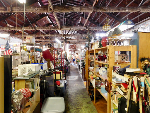 Poor Charlie's Antiques and Flea Market