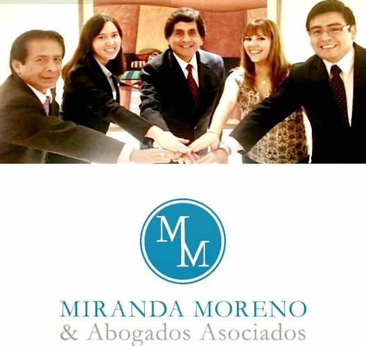 Comentarios y opiniones de DR.ROBERTO MOISÉS MIRANDA MORENO,ESTUDIO JURIDICO MIRANDA MORENO & ABOGADOS ASOCIADOS