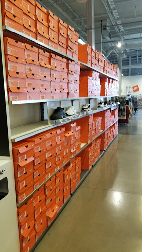 Clothing Store «Nike Factory Store», reviews and photos, 7105 Mills Civic Pkwy #140, West Des Moines, IA 50266, USA