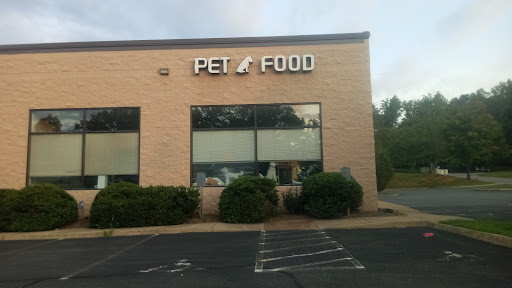 Pet Food Discounters, 607 Woodbrook Dr, Charlottesville, VA 22901, USA, 