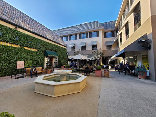 Shopping Mall «Shops On Lake Avenue», reviews and photos, 345 S Lake Ave, Pasadena, CA 91101, USA