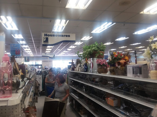 Thrift Store «Goodwill Tampa Store», reviews and photos, 4102 W Hillsborough Ave, Tampa, FL 33614, USA
